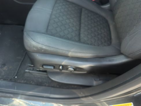 Used 2019 Chevrolet Blazer LT image 10