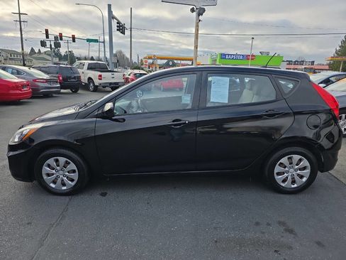 Used 2015 Hyundai Accent GS image 9