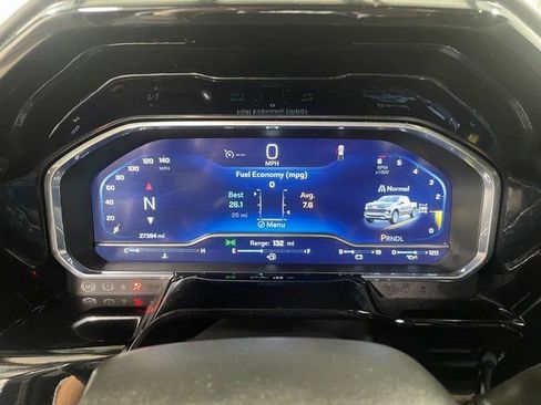 Used 2023 Chevrolet Silverado 1500 LT AWD/4WD image 15