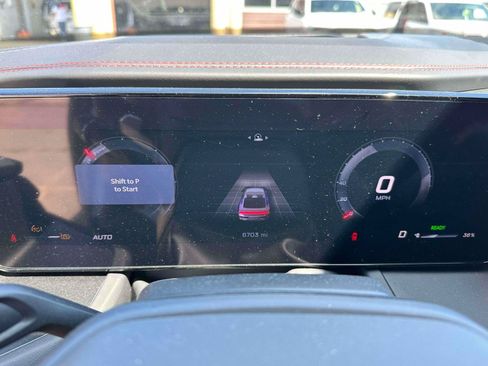 Used 2024 Dodge Charger Daytona R/T w/ Plus Group AWD/4WD image 22