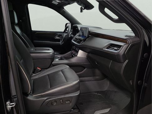 Used 2023 Chevrolet Tahoe Premier w/ Advanced Technology Package AWD/4WD image 15