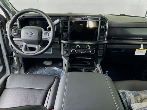New 2026 Ford F350 Lariat w/ Black Appearance Package image 7