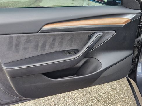 Used 2023 Tesla Model 3 Standard Range RWD image 11