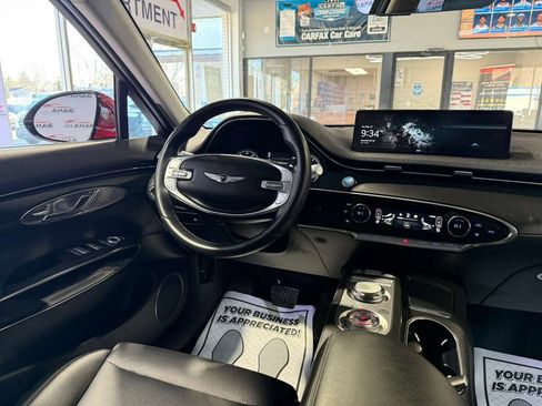 Used 2025 Genesis GV70 2.5T image 23