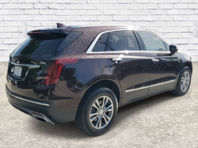 Used 2021 Cadillac XT5 Premium Luxury w/ LPO, Floor Liner Package FWD image 4