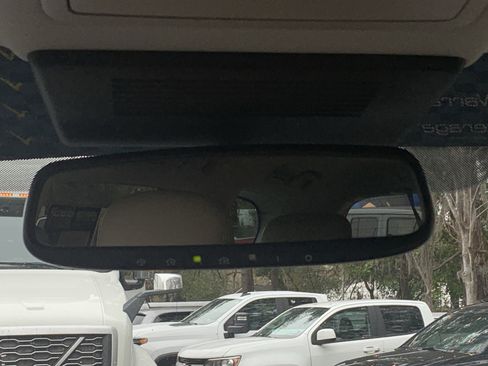 Used 2023 Nissan Armada SL image 36