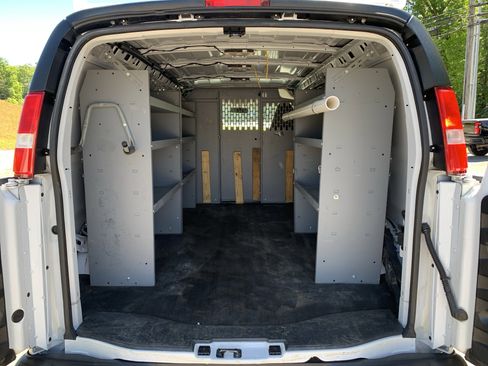 Used 2024 Chevrolet Express 2500 w/ Driver Convenience Package RWD image 39