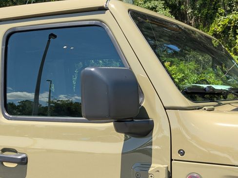 New 2026 Jeep Wrangler Unlimited Rubicon image 11