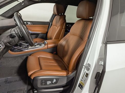 Certified 2024 BMW X7 M60i w/ Executive Package image 21