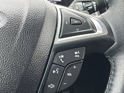 Certified 2023 Ford Edge Titanium w/ Class II Trailer Tow Package image 22