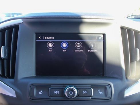 Used 2023 GMC Terrain SLE w/ Driver Convenience Package image 21