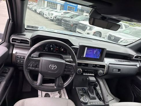 Used 2024 Toyota Tacoma SR5 AWD/4WD image 12