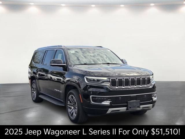 Used 2025 Jeep Wagoneer L Series II w/ 8-pass Seating Package AWD/4WD image 1