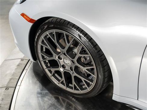 Certified 2024 Porsche 911 Carrera T RWD image 15