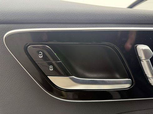 New 2026 Mercedes-Benz C 300 4MATIC Sedan image 12