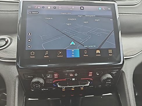 Certified 2023 Jeep Grand Cherokee L Limited image 4