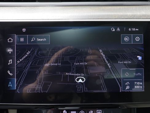 Used 2024 Audi Q8 e-tron Premium Plus w/ Premium Plus Package image 10