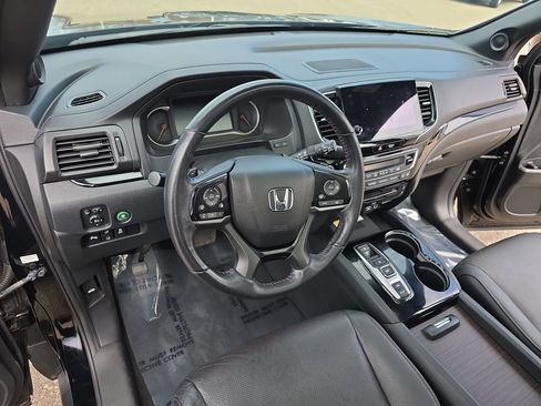Used 2022 Honda Pilot Black Edition image 17