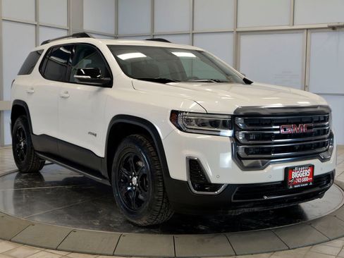 Used 2022 GMC Acadia AT4 w/ Technology Package image 2