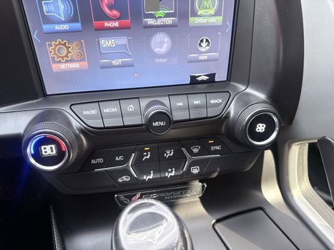 Used 2017 Chevrolet Corvette Stingray Coupe w/ Carbon Flash Badge Package image 44