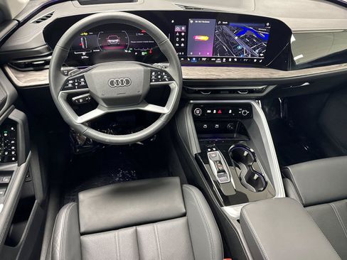 Used 2025 Audi Q5 Premium Plus AWD/4WD image 14