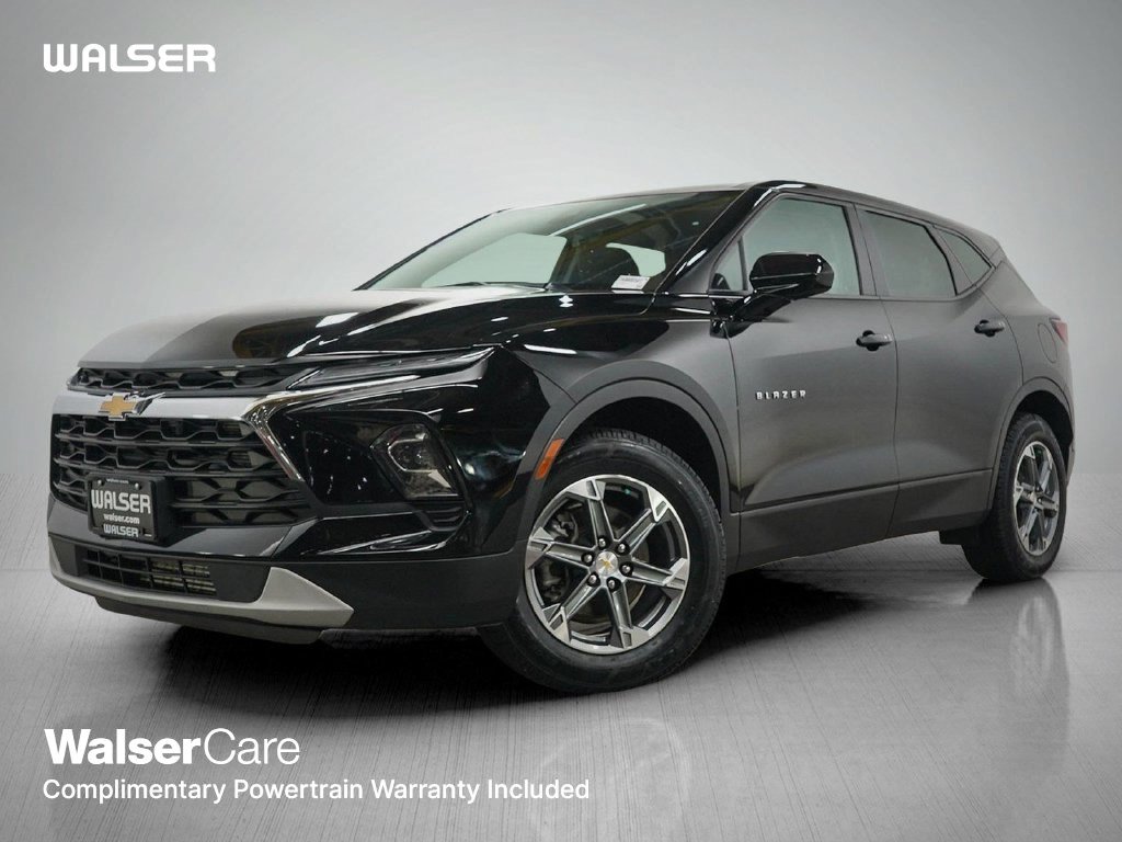 Used 2023 Chevrolet Blazer LT AWD/4WD image 1