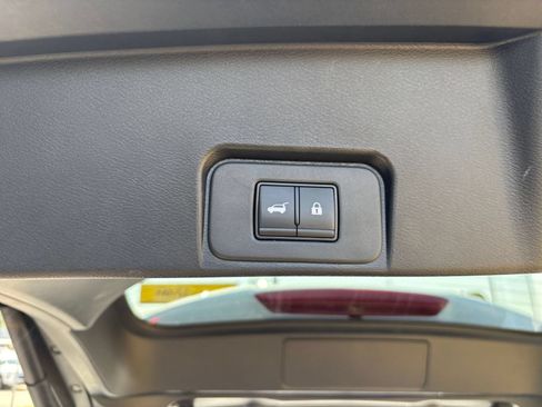 Used 2026 Nissan Rogue SL AWD/4WD image 24