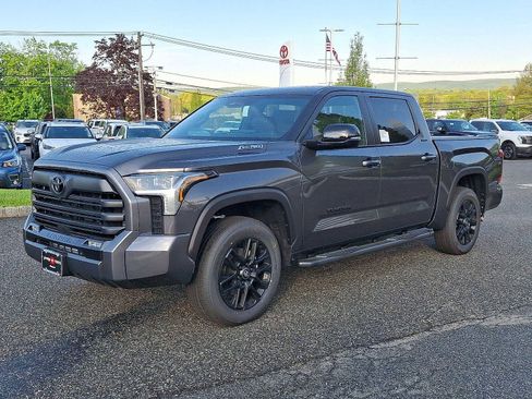 New 2026 Toyota Tundra Limited AWD/4WD image 16