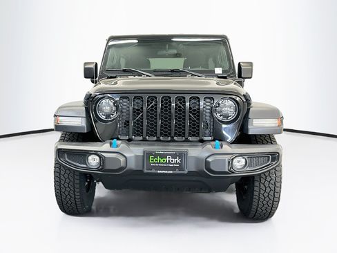 Used 2023 Jeep Wrangler Unlimited w/ Cold Weather Group AWD/4WD image 2