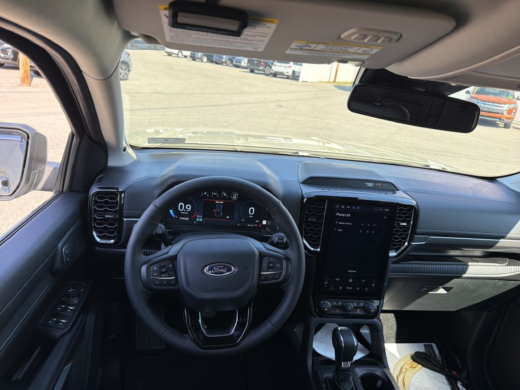 Used 2026 Ford Ranger Lariat w/ FX4 Off-Road Package AWD/4WD image 12