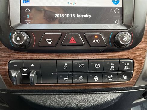 Used 2018 RAM 2500 Laramie w/ Convenience Group image 16