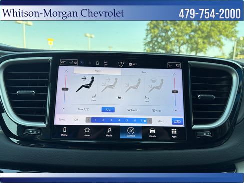 Used 2023 Chrysler Pacifica Touring-L FWD image 26