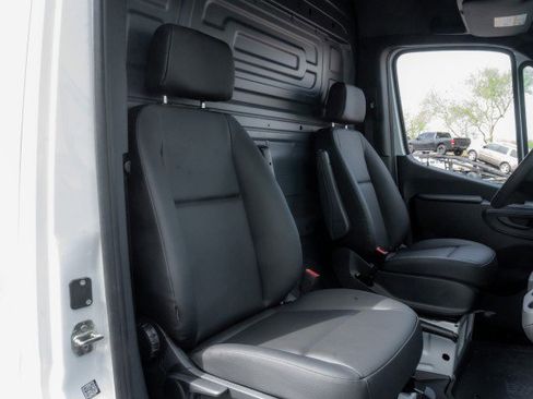 New 2025 Mercedes-Benz Sprinter 2500 image 15