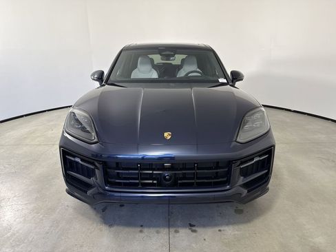 New 2026 Porsche Cayenne GTS image 10