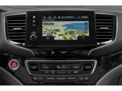 Used 2019 Honda Pilot Touring image 16