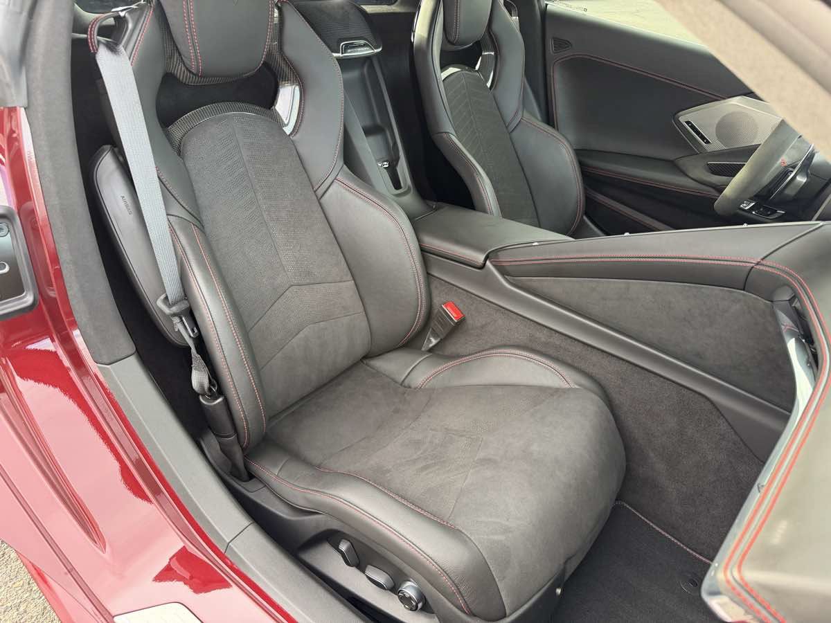 Used 2020 Chevrolet Corvette Stingray Premium Cpe w/ 3LT Preferred Equipment Group RWD image 16