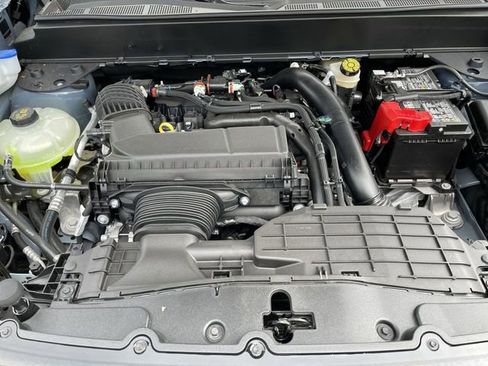 New 2026 Ford Maverick Lariat w/ Black Appearance Package AWD/4WD image 12