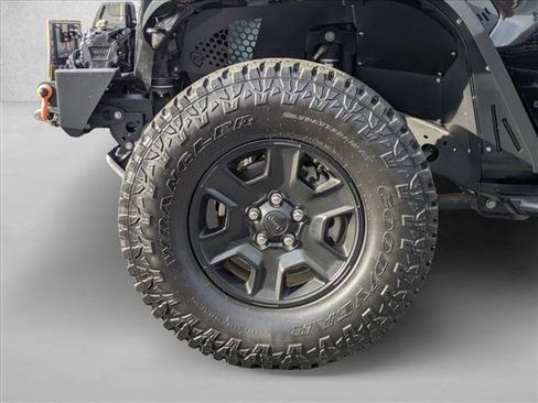 Certified 2020 Jeep Gladiator Mojave image 22