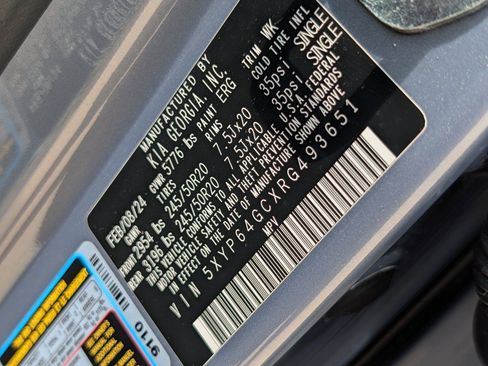 Used 2024 Kia Telluride S w/ S Sunroof Package FWD image 40