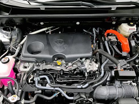 Certified 2025 Toyota RAV4 LE AWD/4WD image 32