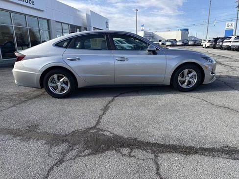 Used 2021 Hyundai Sonata SE FWD image 4