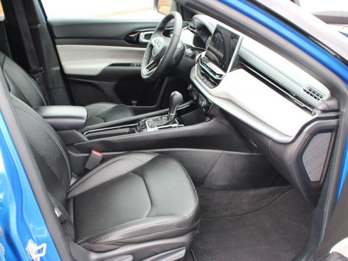 Used 2025 Jeep Compass Limited AWD/4WD image 23