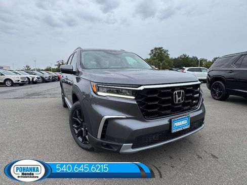 New 2025 Honda Pilot Touring image 14