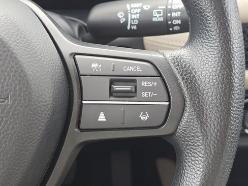 Used 2024 Honda HR-V LX image 30
