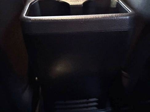 Used 2022 Toyota Tacoma TRD Sport w/ Technology Package image 28