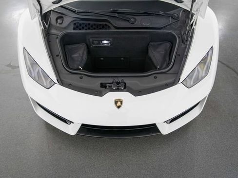 Used 2019 Lamborghini Huracan LP 580-2 RWD image 26