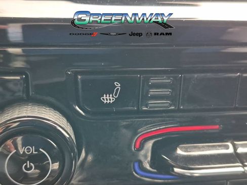 Used 2023 Jeep Grand Cherokee L Limited AWD/4WD image 30