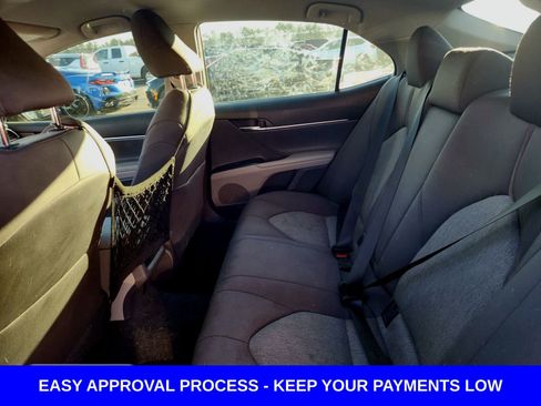 Used 2020 Toyota Camry LE image 16
