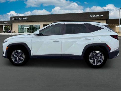 New 2026 Hyundai Tucson SEL FWD image 3