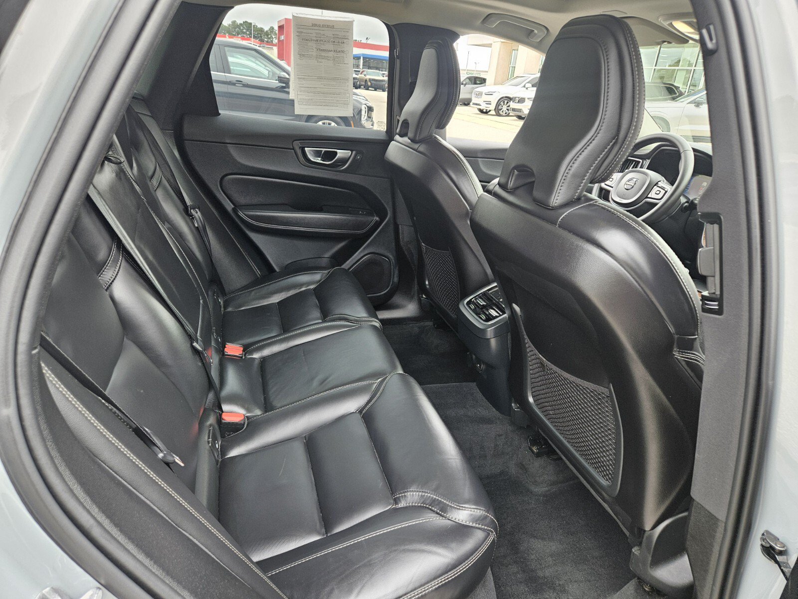 Used 2024 Volvo XC60 B5 Ultimate w/ Protection Package Premier AWD/4WD image 16